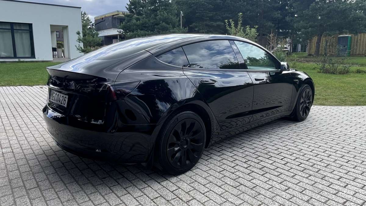 Tesla Model 3, 82 kWh, sedanas