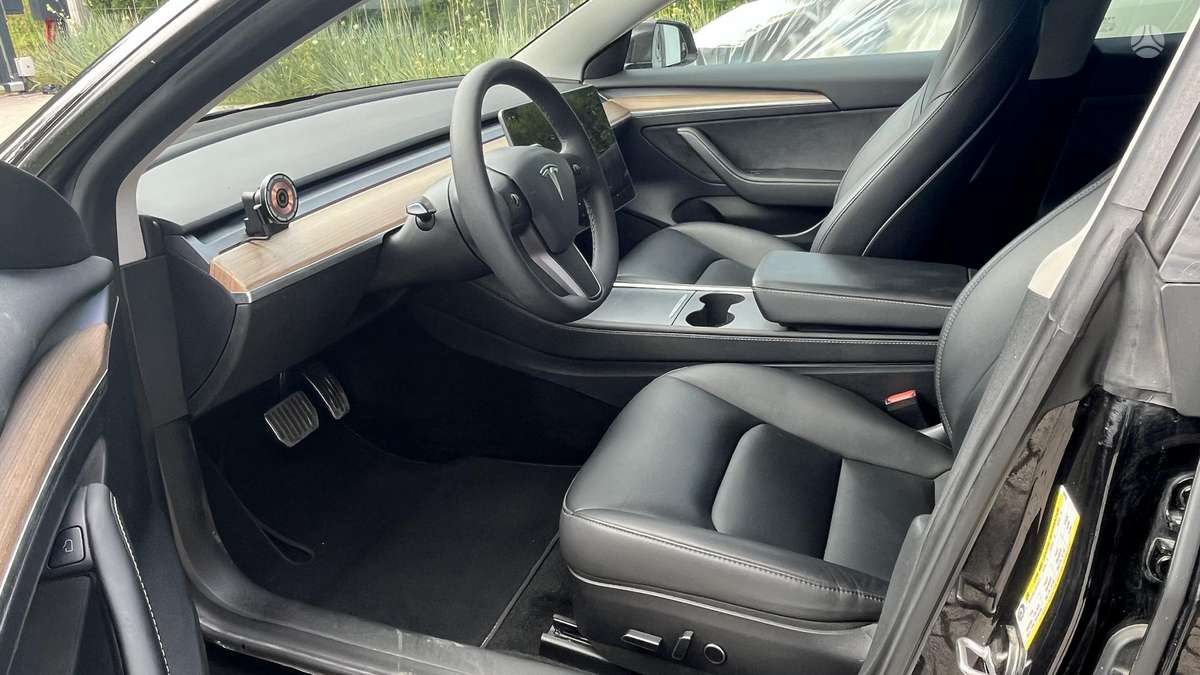 Tesla Model 3, 82 кВт·ч, Седан