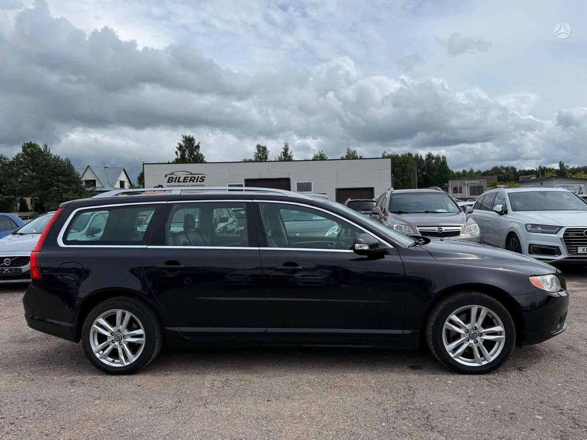 Volvo V70, 2.0 l., Универсал