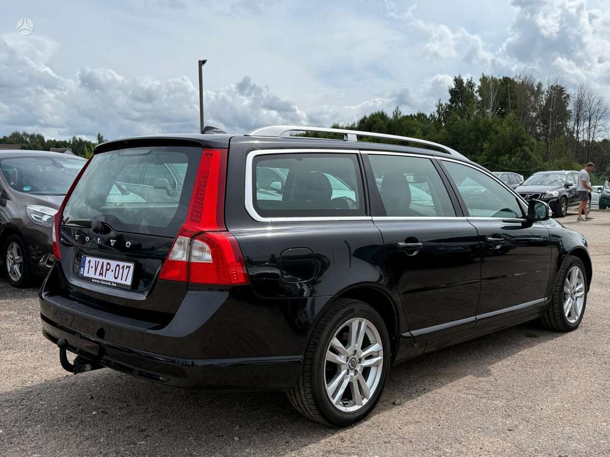 Volvo V70, 2.0 l., Универсал