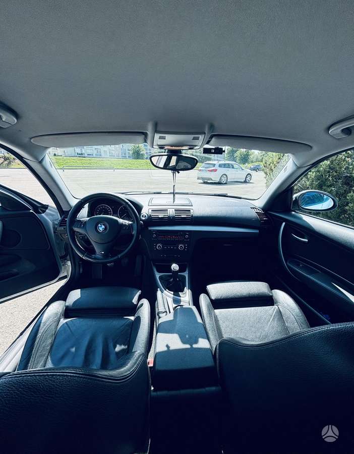 BMW 118, 2.0 l., Хэтчбек