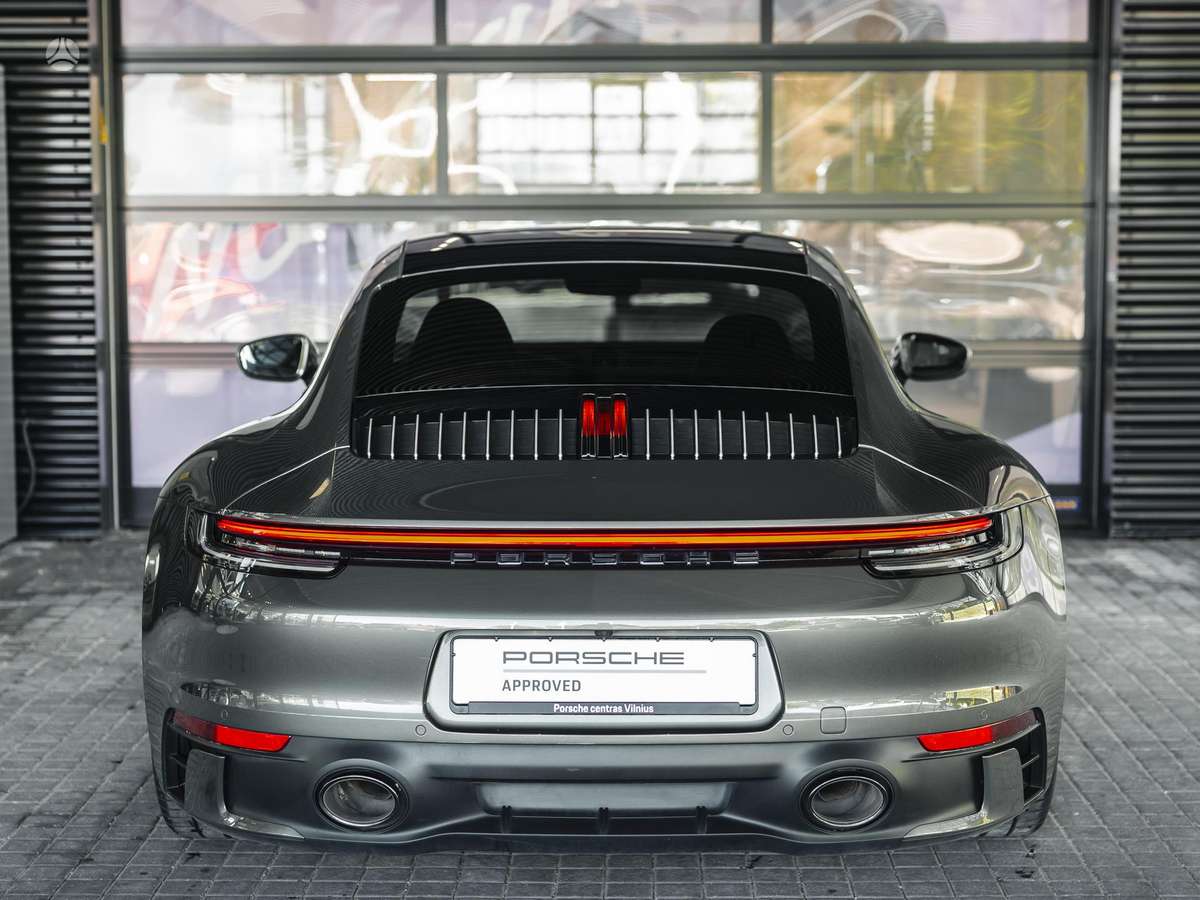 Porsche 911 - 4