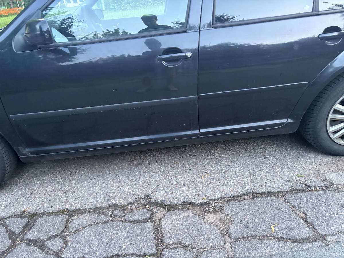 Volkswagen Golf - 4
