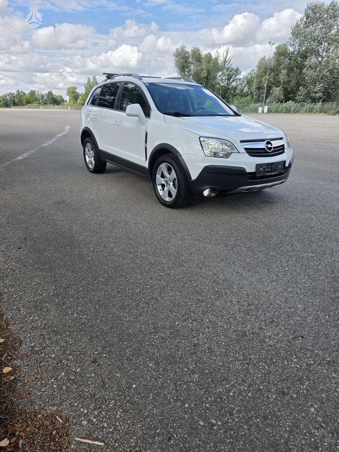 Opel Antara, 2.0 l., off-road / crossover