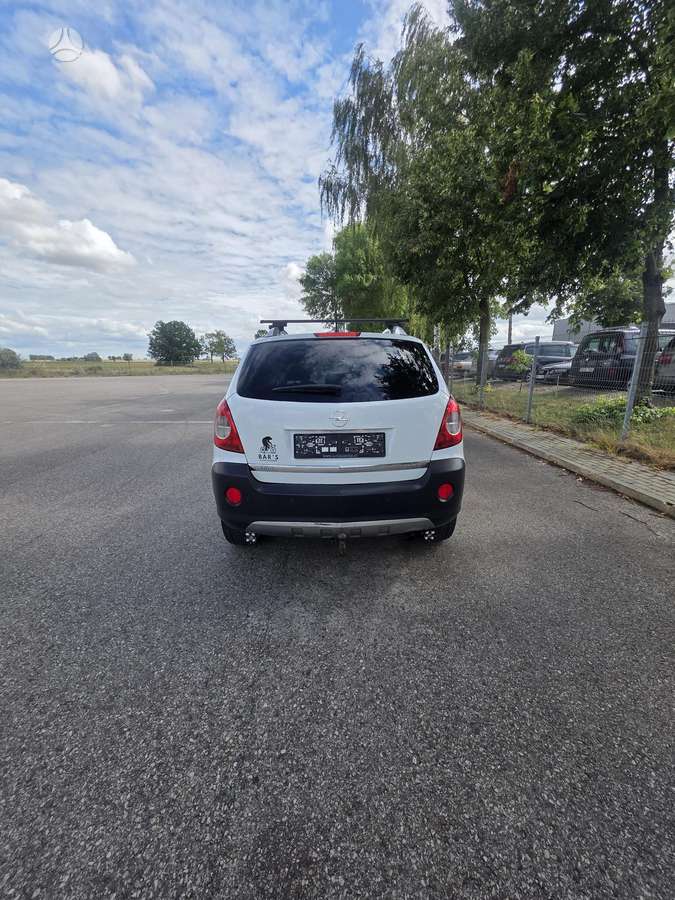 Opel Antara, 2.0 l., off-road / crossover
