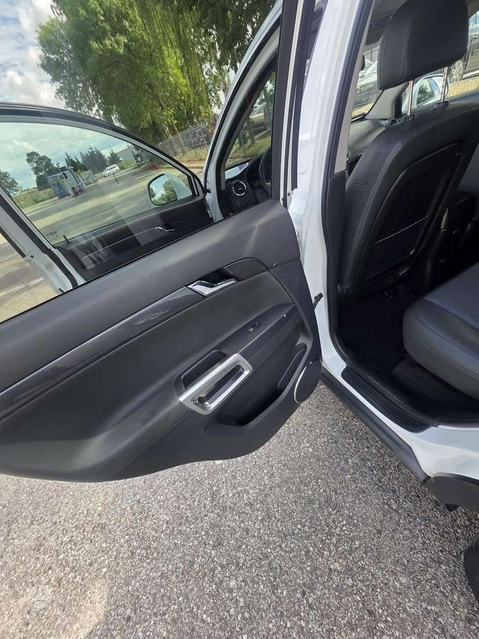 Opel Antara, 2.0 l., off-road / crossover