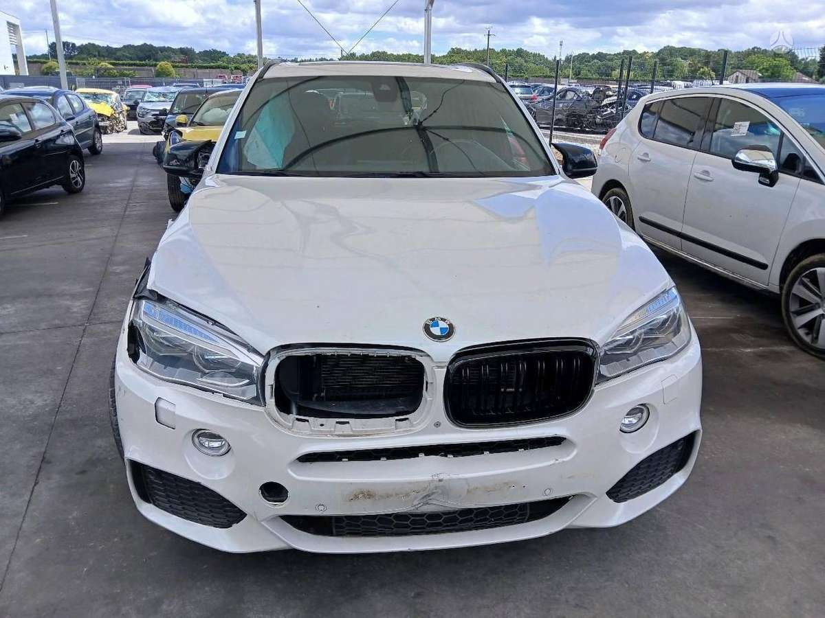 BMW X5 rezerves daļās