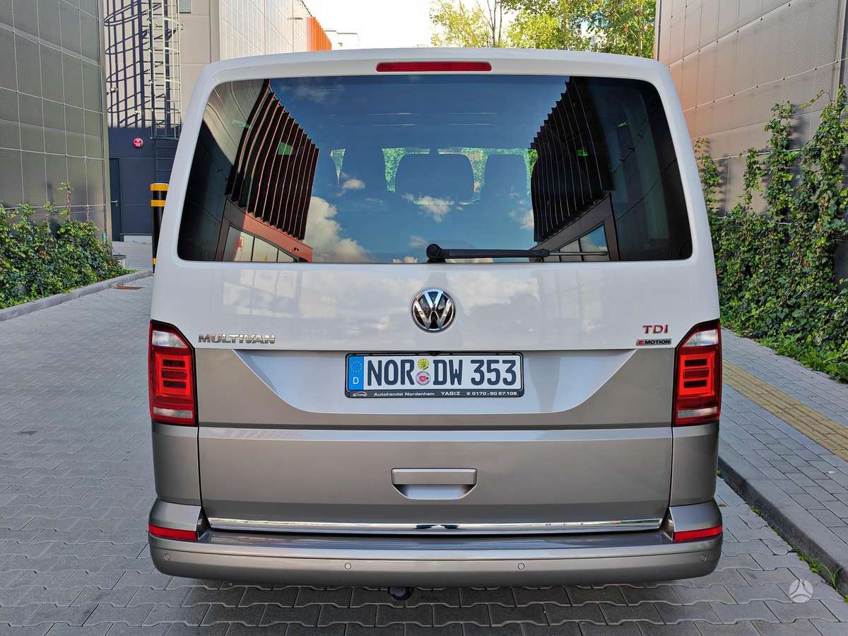 Volkswagen Multivan, 2.0 l., Минивэн