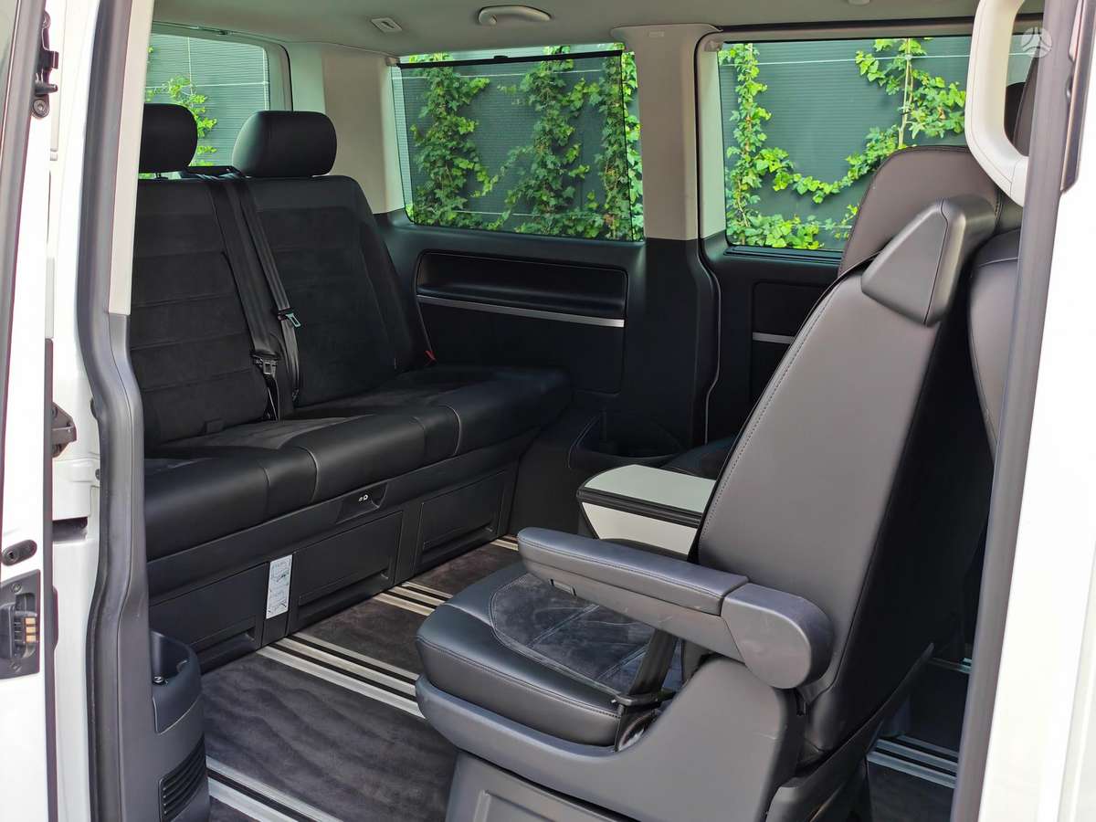 Volkswagen Multivan, 2.0 l., Минивэн