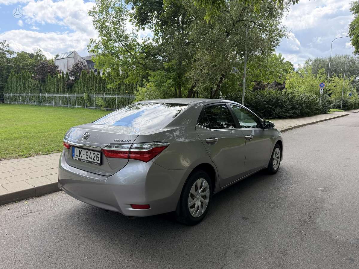 Toyota Corolla - 7