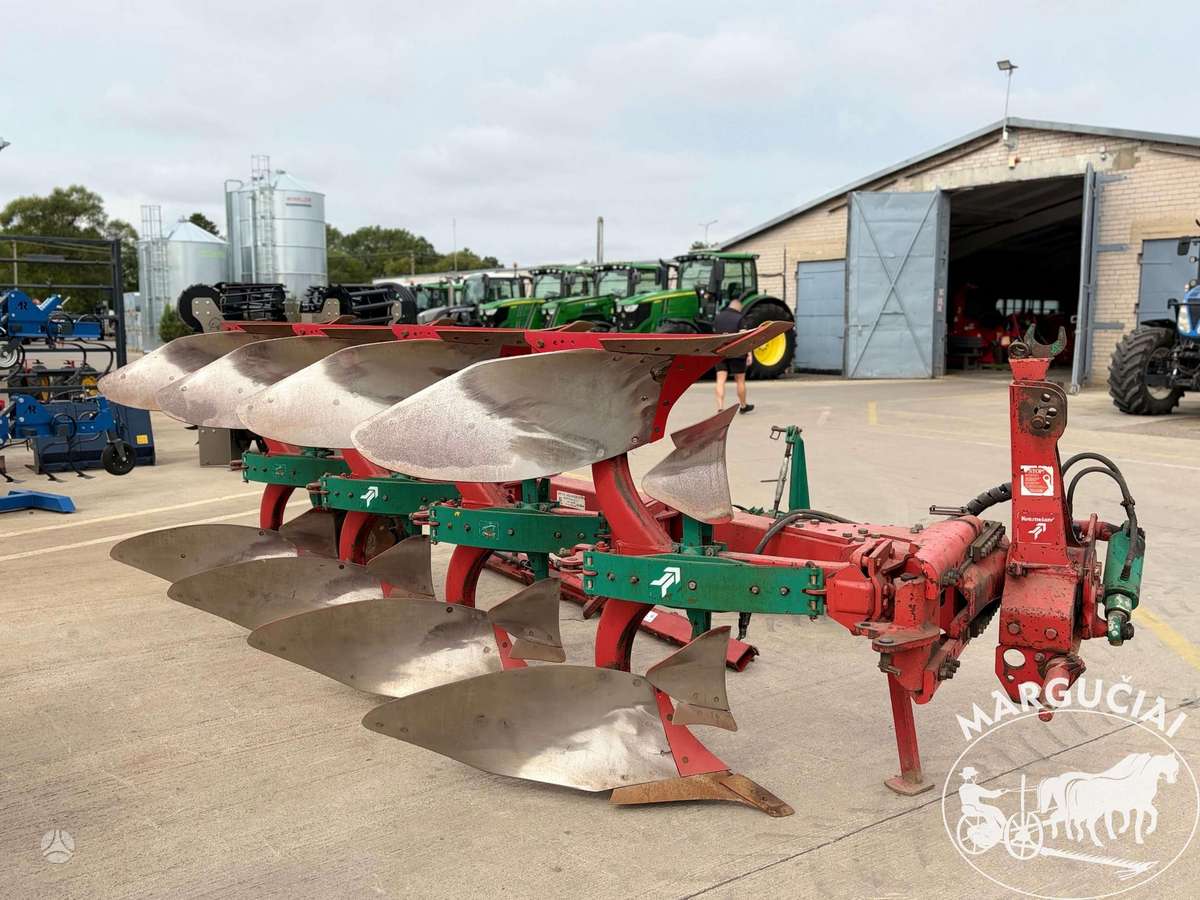 Kverneland EM100, 4 korpusų, ploughs