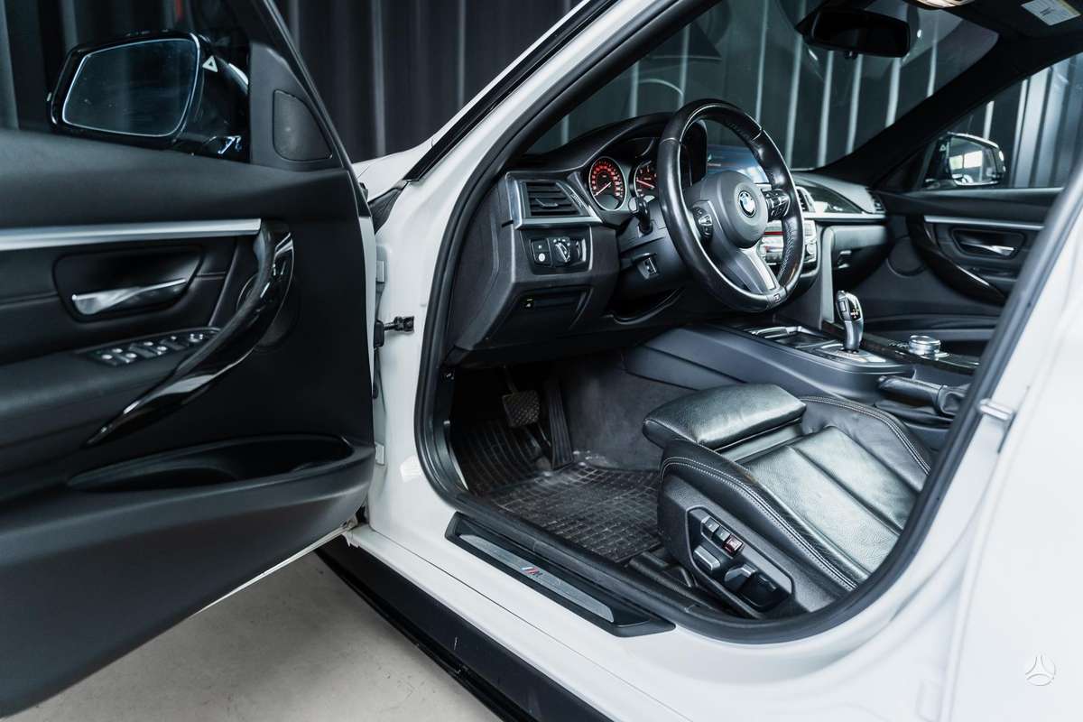 BMW 328, 2.0 l., Седан