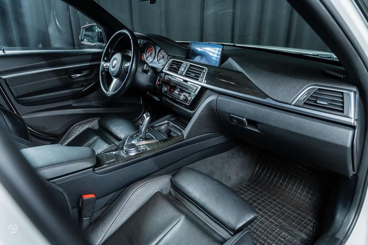 BMW 328, 2.0 l., Седан
