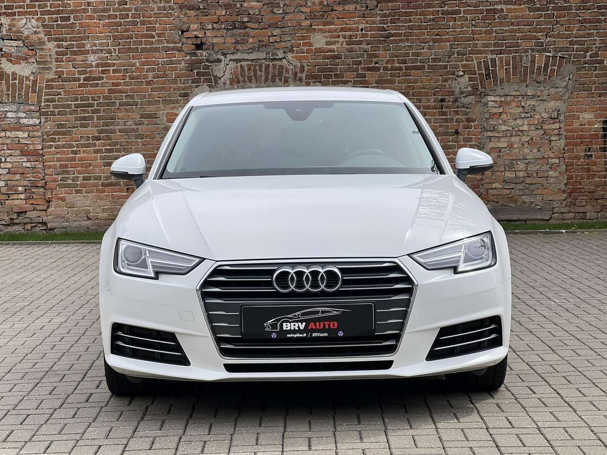 Audi A4, 2.0 l., Седан