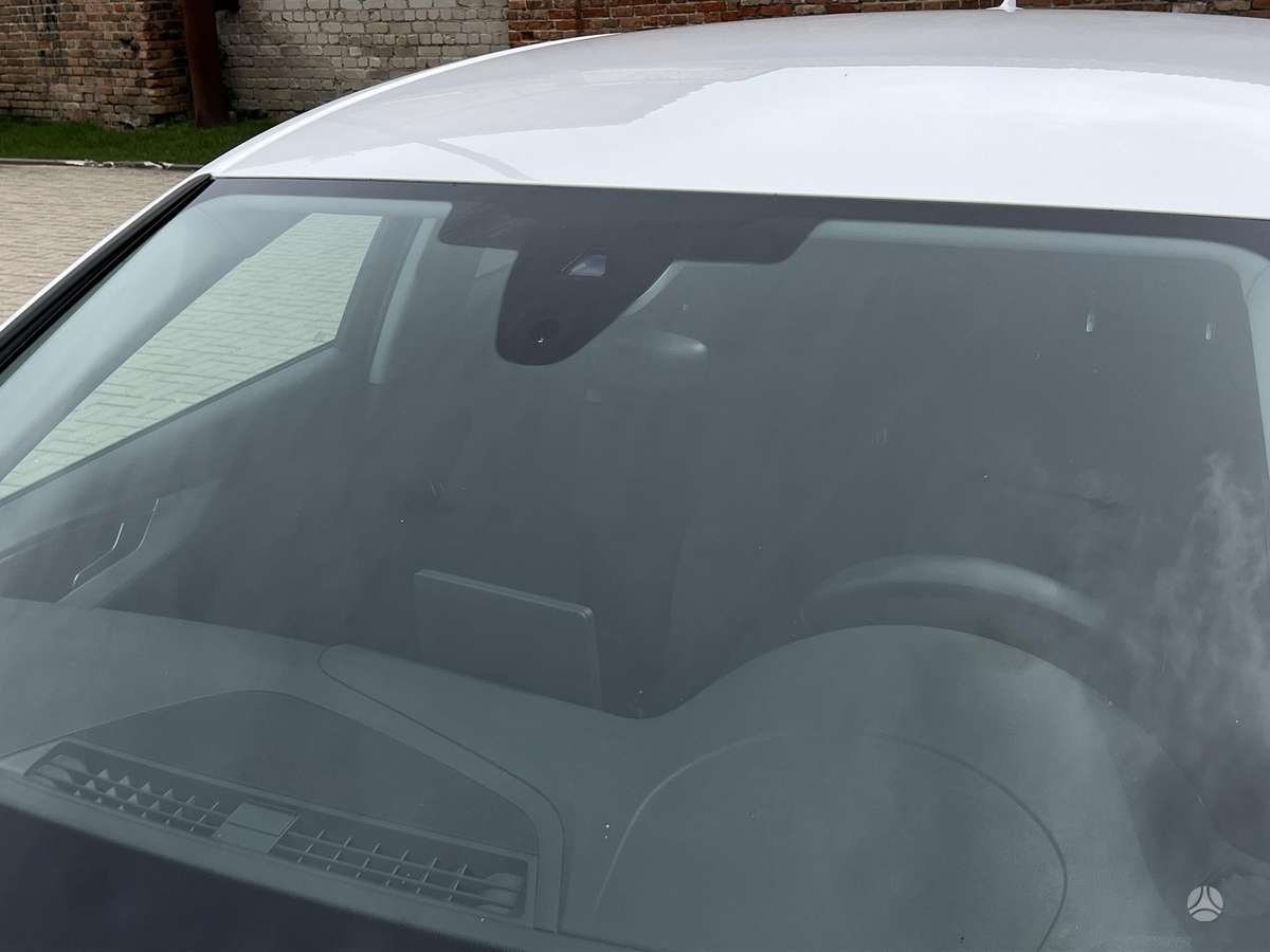 Audi A4, 2.0 l., sedanas