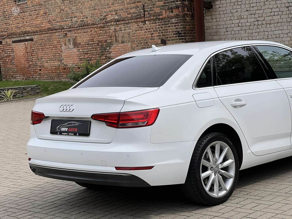 Audi A4, 2.0 l., Седан