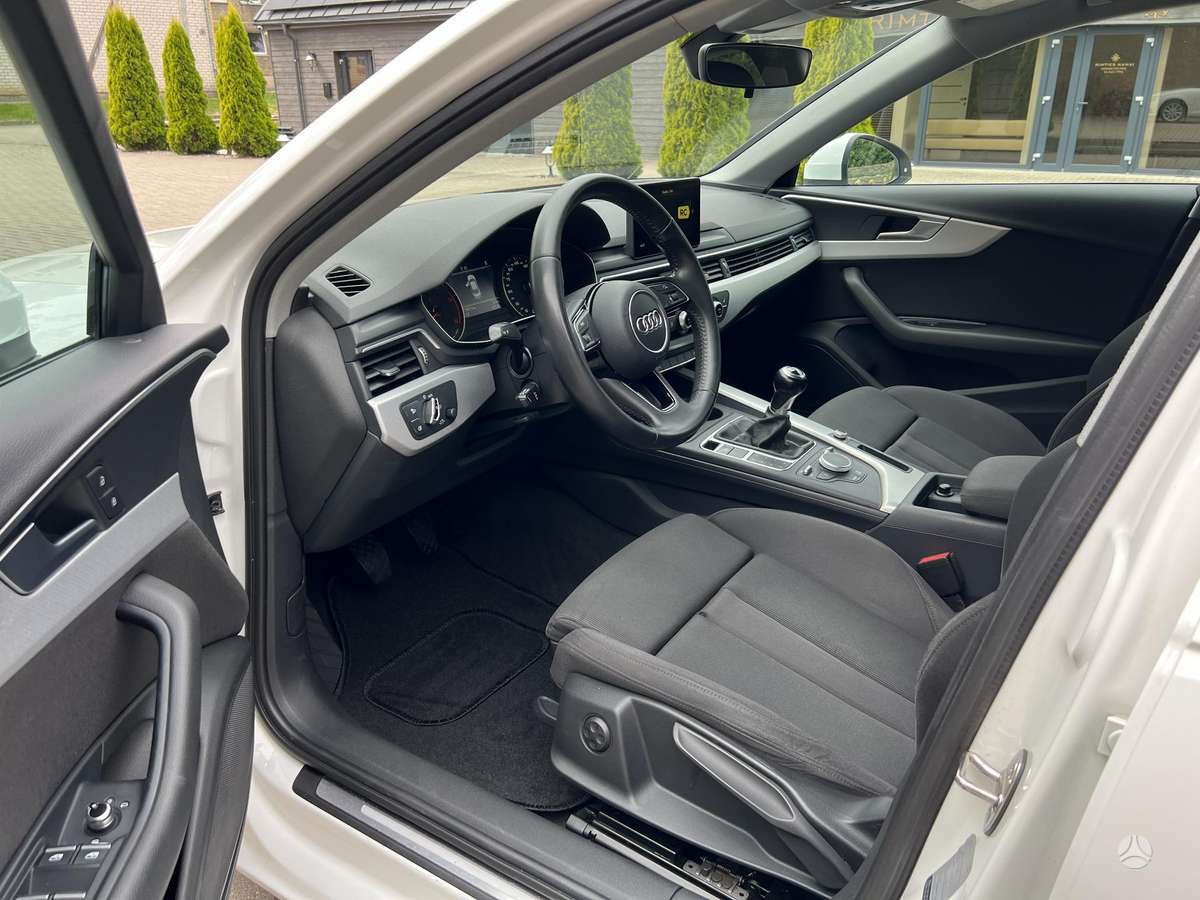 Audi A4, 2.0 l., sedanas