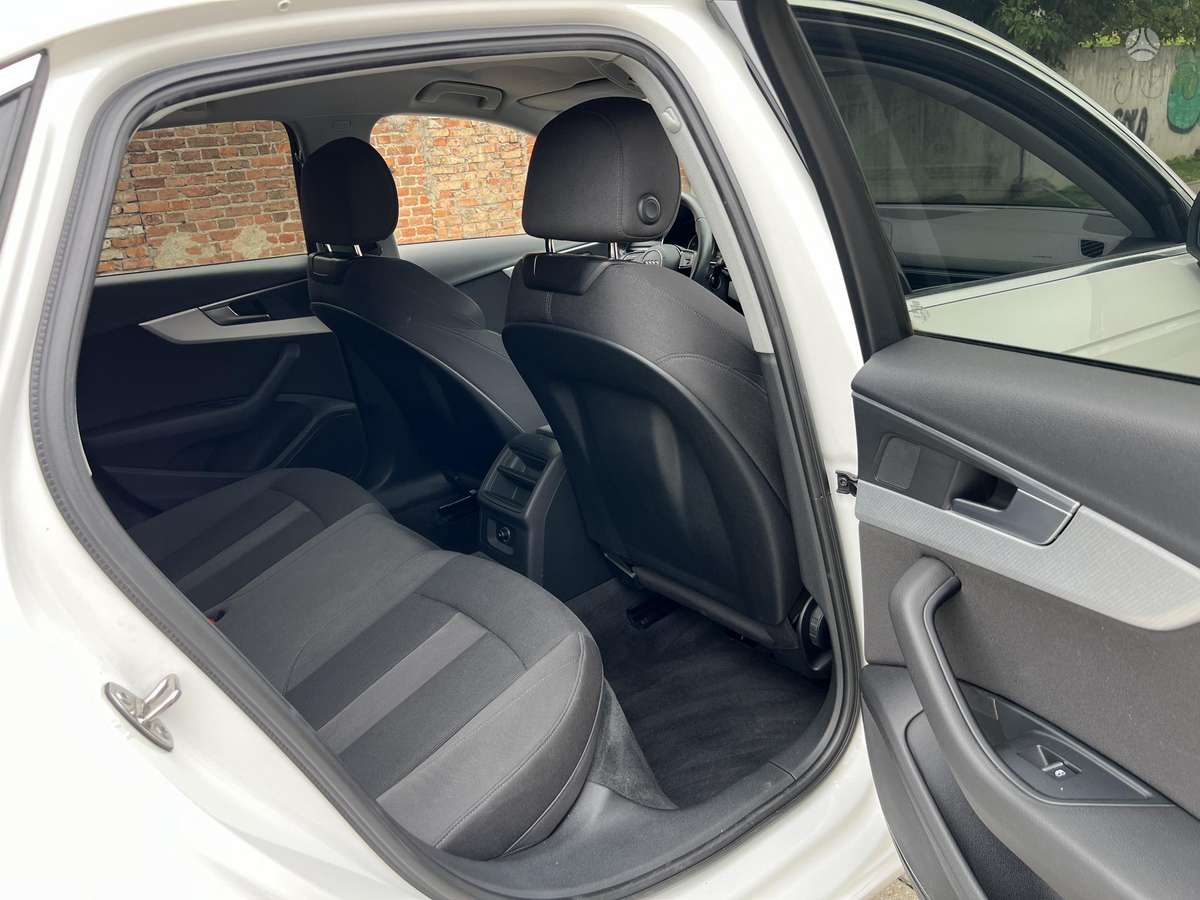 Audi A4, 2.0 l., sedanas