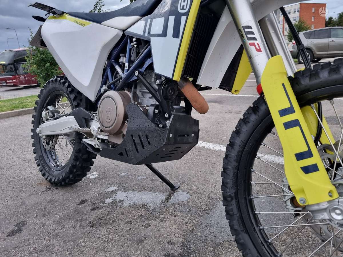 Husqvarna Enduro 693cc, enduro / adventure