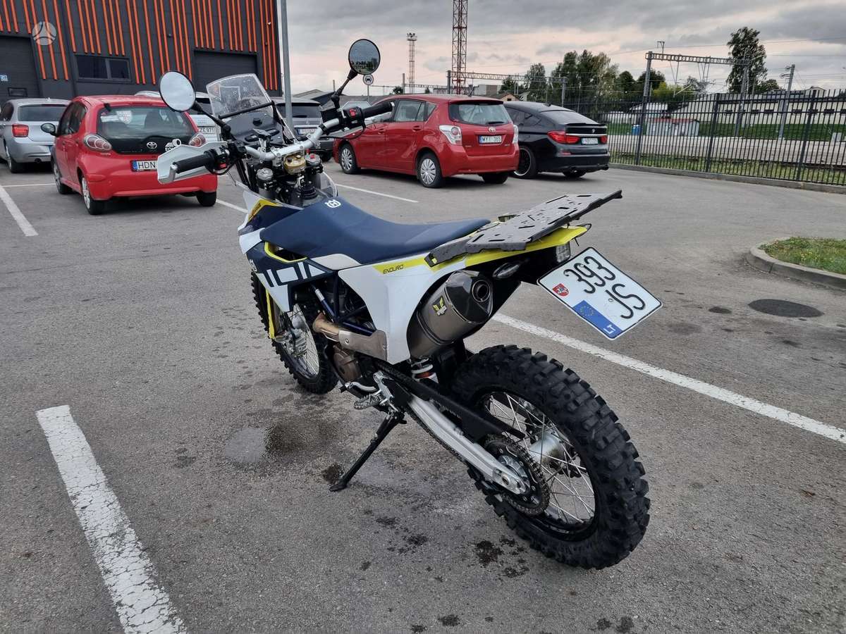 Husqvarna Enduro 693cc, enduro / adventure