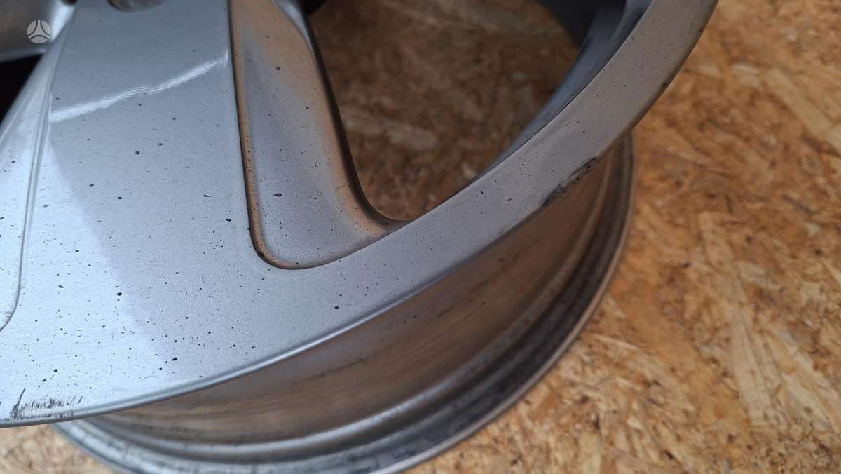 BMW 1 serija, 6897609, Cen31911