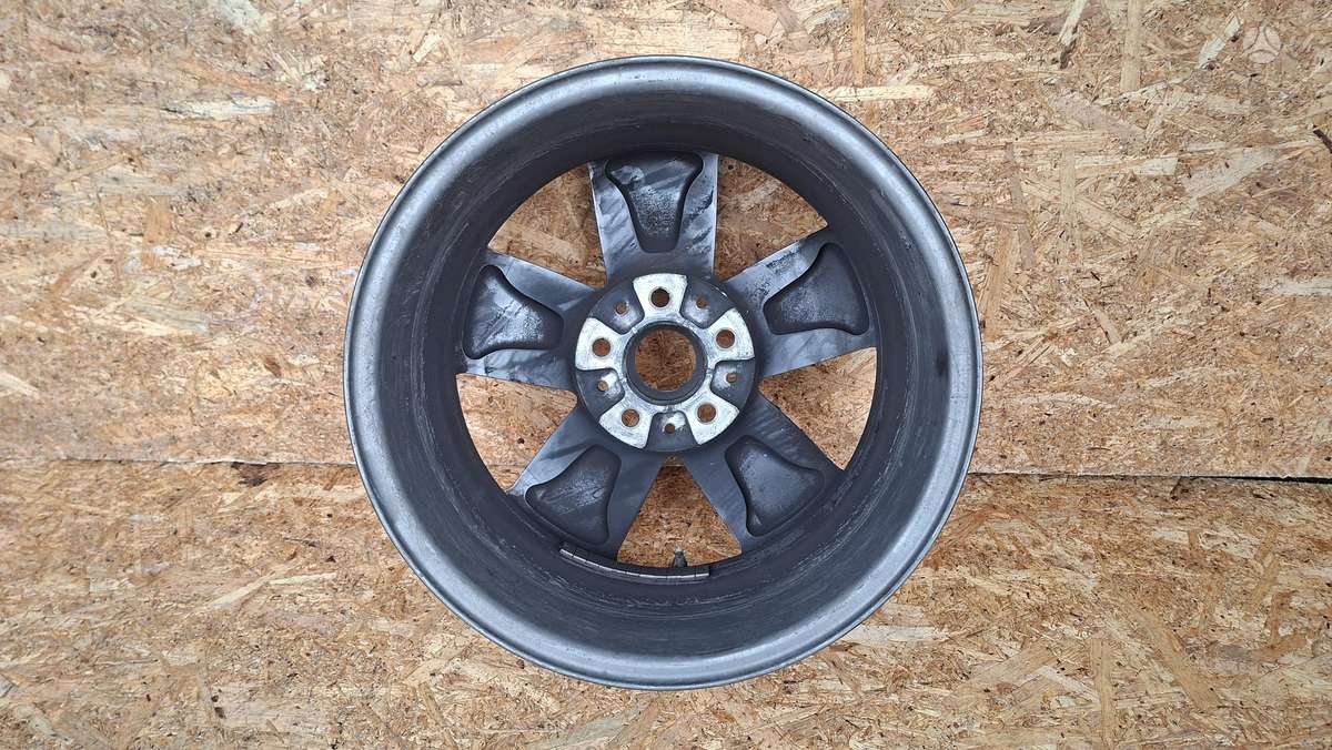 BMW 1 serija, 6897609, Cen31911