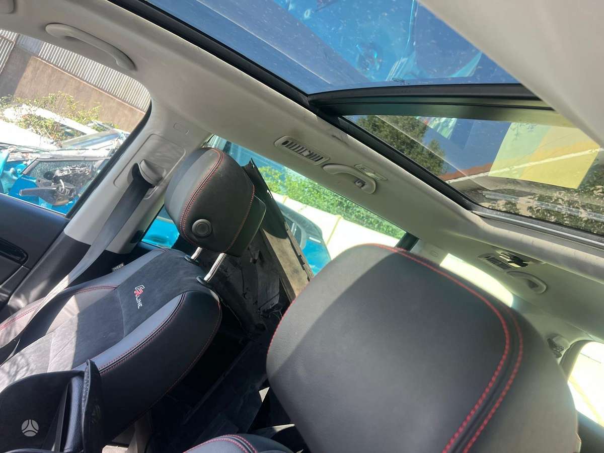 Seat Alhambra dalimis. Dfma