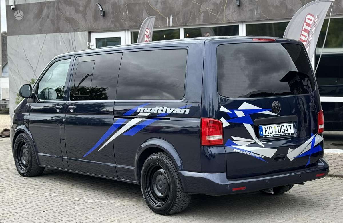 Volkswagen Multivan - 10