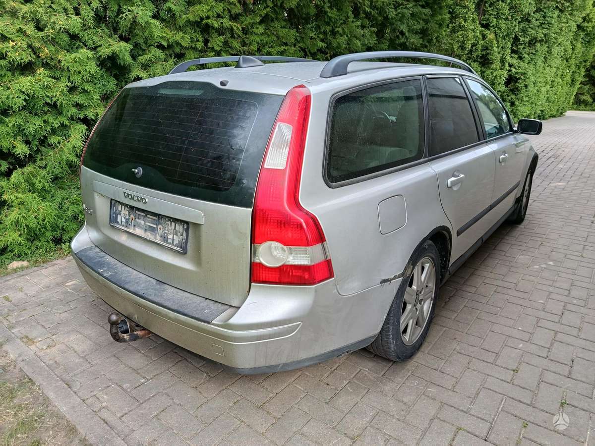 Volvo V50