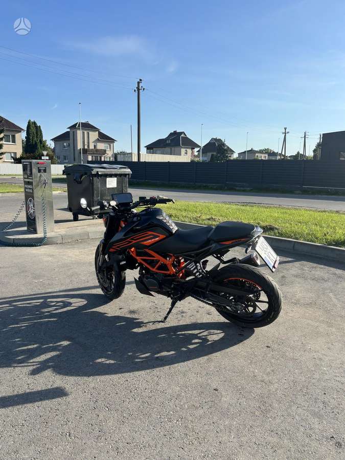 KTM Duke 125cc, street / classic