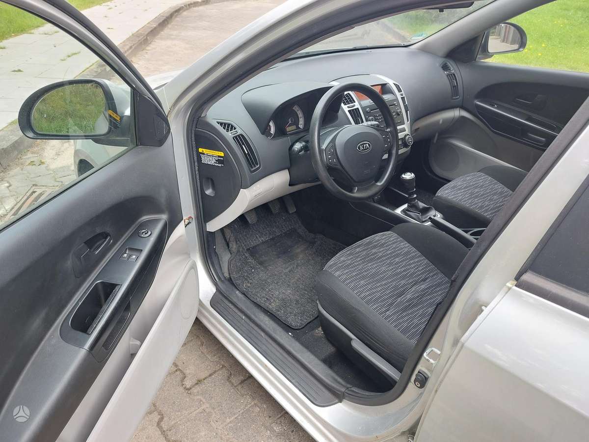 Kia Ceed, 1.4 l., Хэтчбек