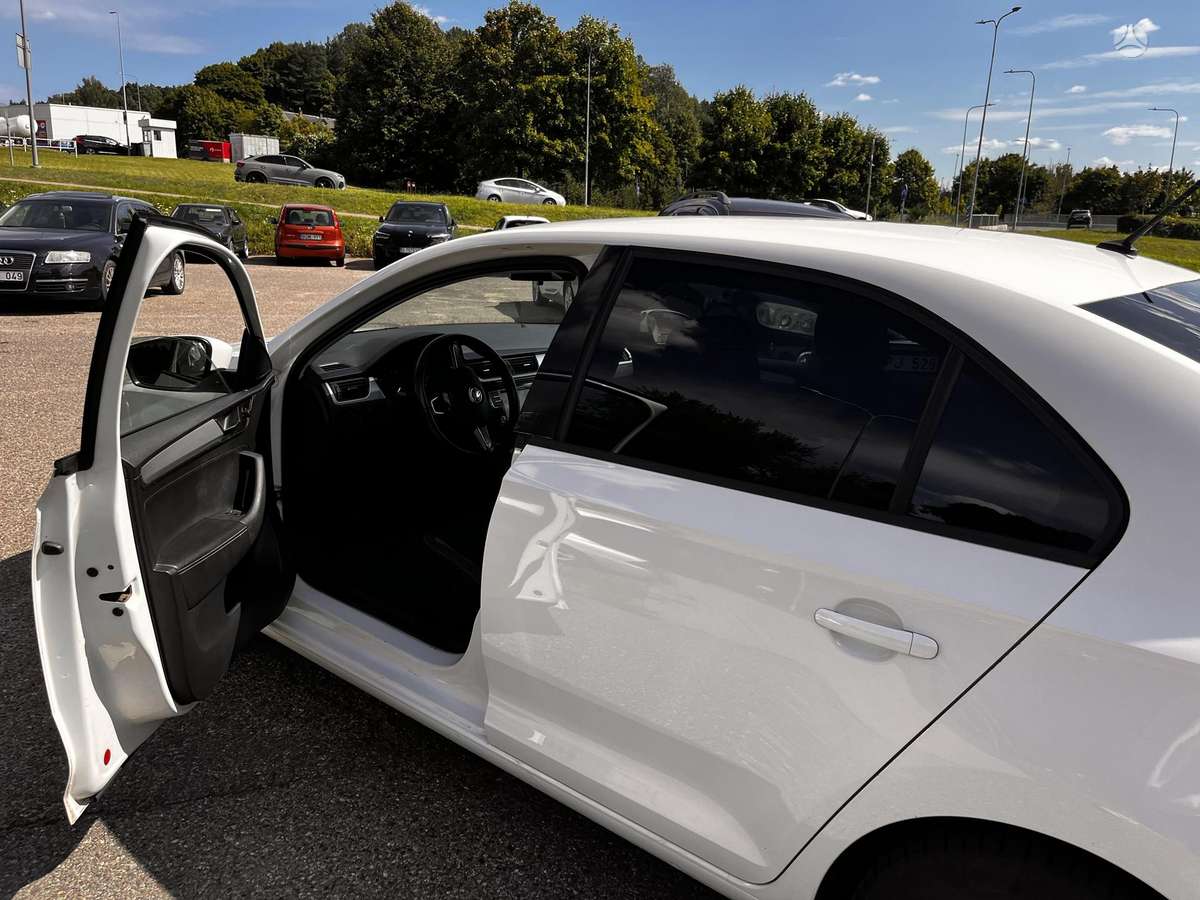 Skoda Rapid, 1.0 l., hatchback