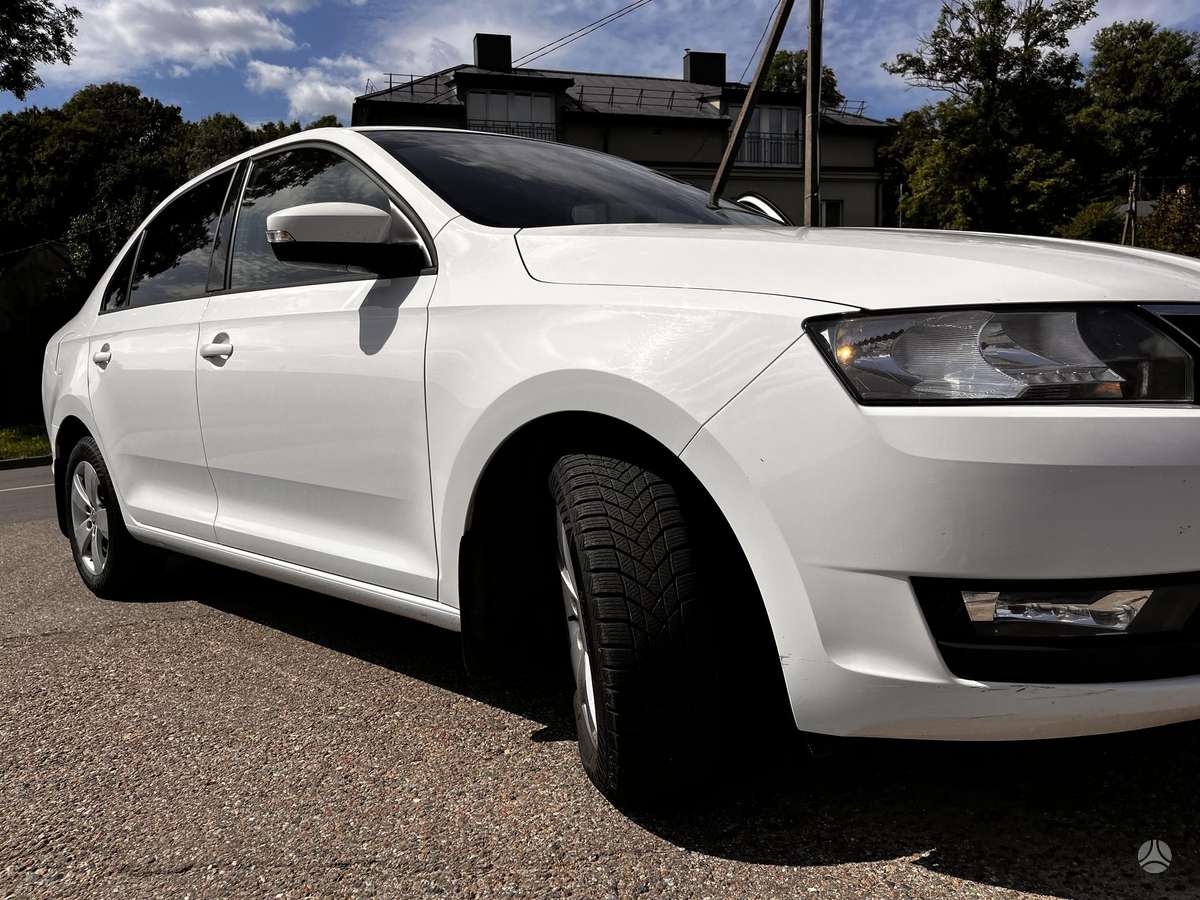 Skoda Rapid, 1.0 l., Хэтчбек