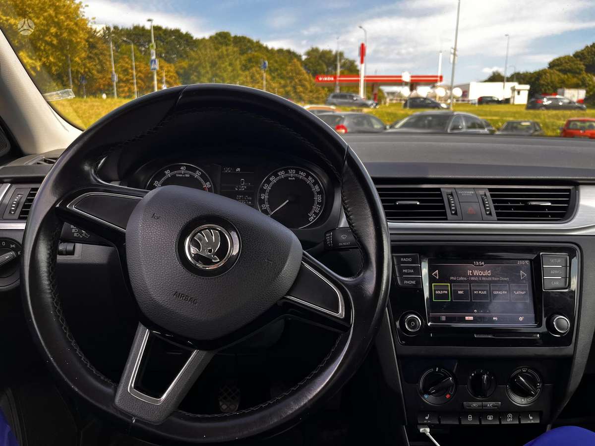 Skoda Rapid, 1.0 l., Хэтчбек