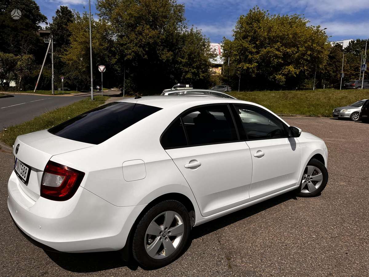 Skoda Rapid, 1.0 l., Хэтчбек