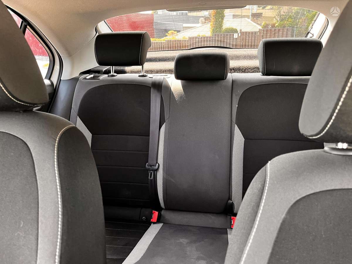 Skoda Rapid, 1.0 l., Хэтчбек