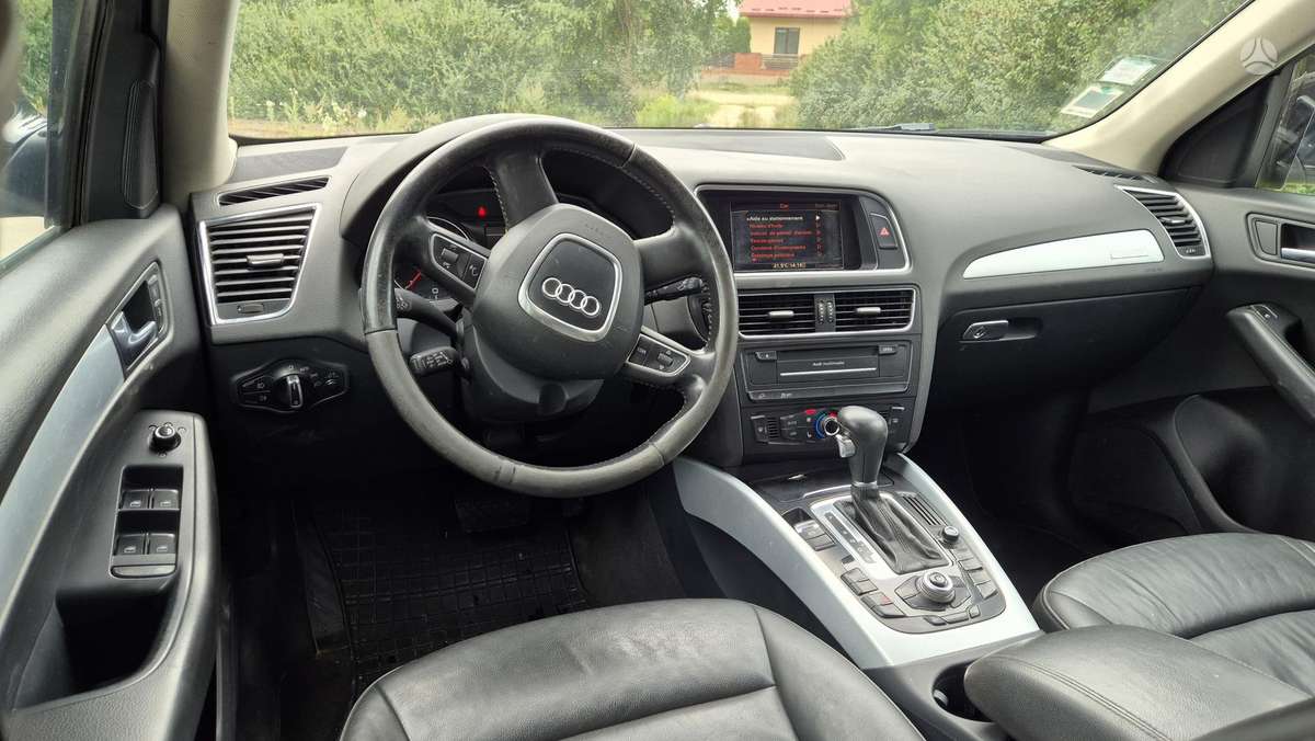 Audi Q5, 2.0 l., Внедорожник / Кроссовер