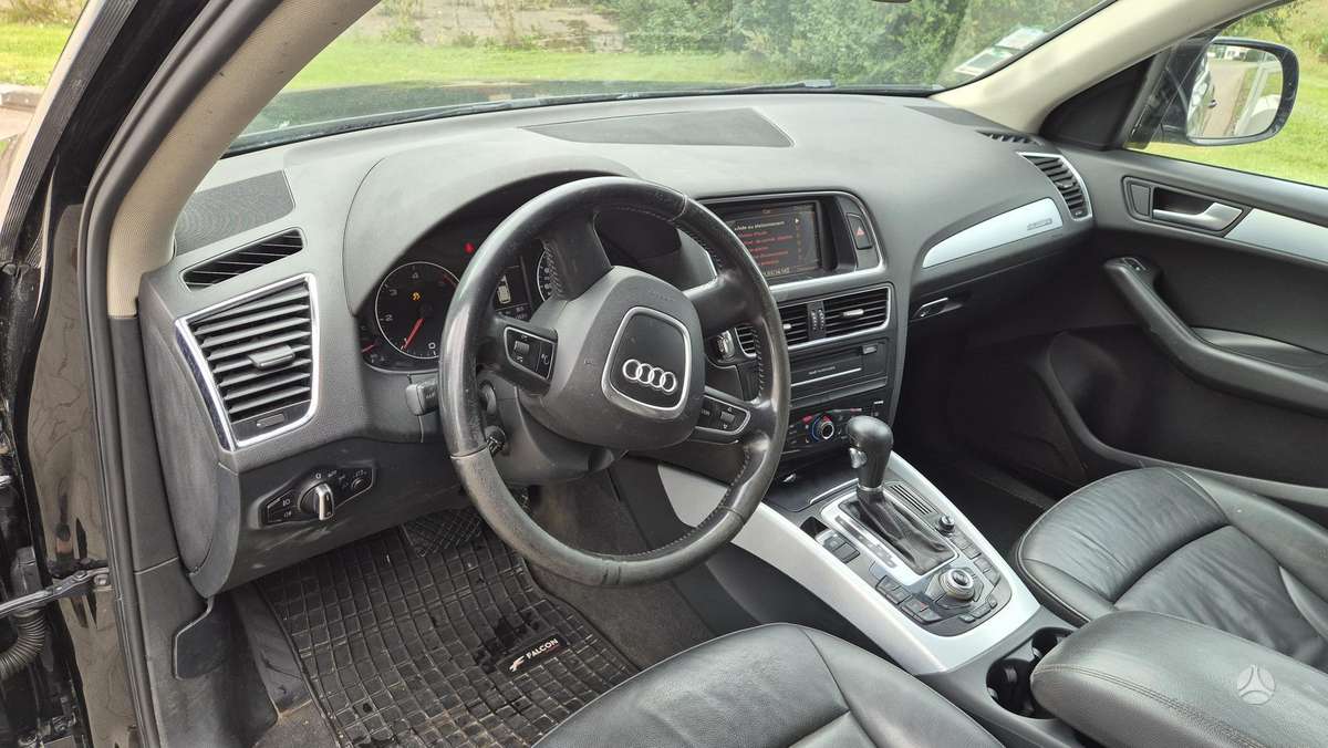 Audi Q5, 2.0 l., Внедорожник / Кроссовер