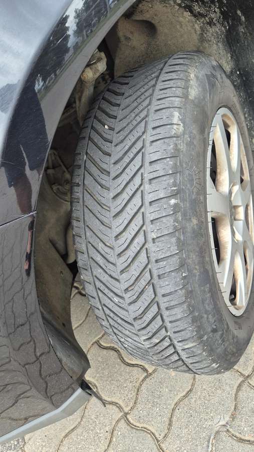 Audi Q5, 2.0 l., off-road / crossover