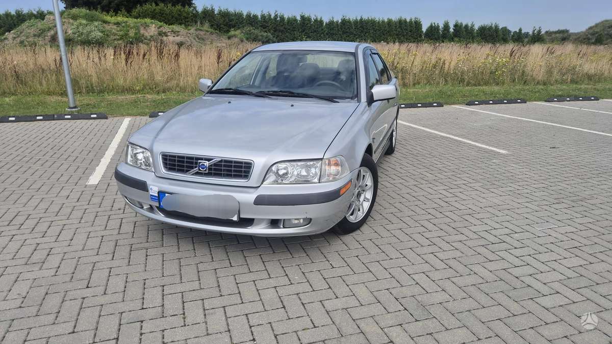 Volvo S40, 1.8 l., Седан