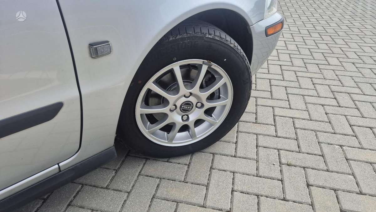 Volvo S40, 1.8 l., Седан