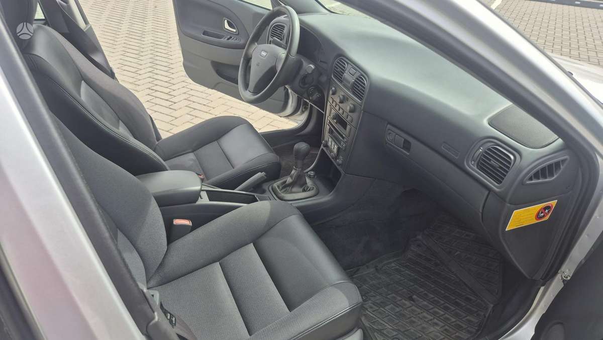 Volvo S40, 1.8 l., Седан