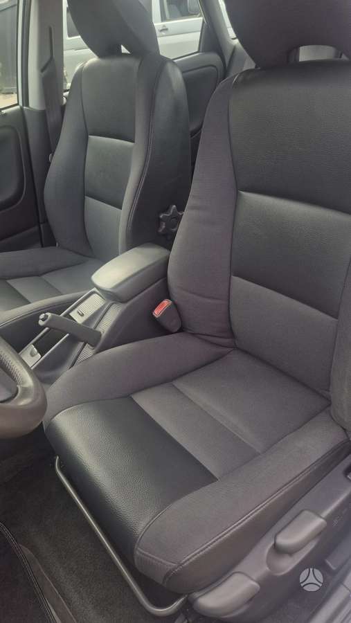 Volvo S40, 1.8 l., Седан