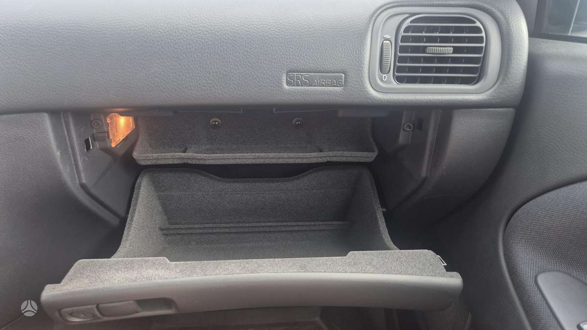 Volvo S40, 1.8 l., Седан
