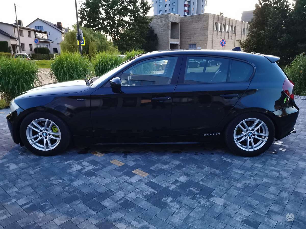 BMW 116, 1.6 l., hatchback