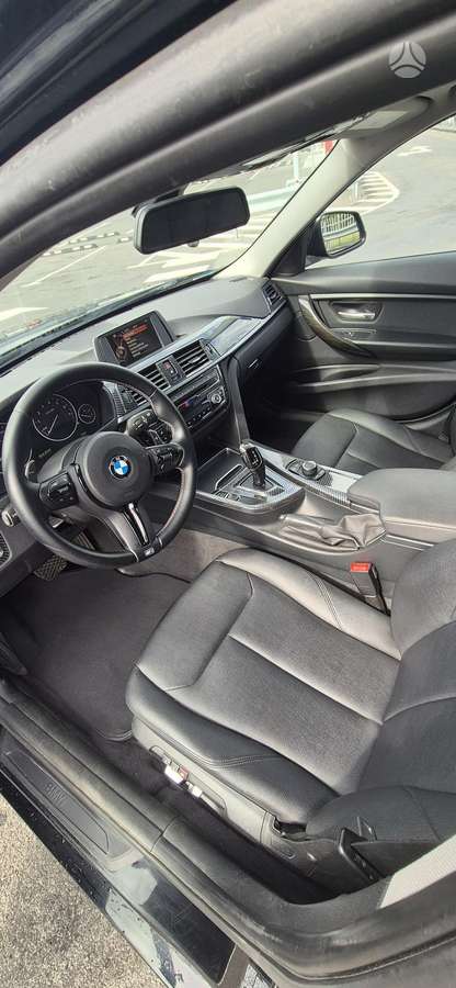 BMW 320, 2.0 l., Седан