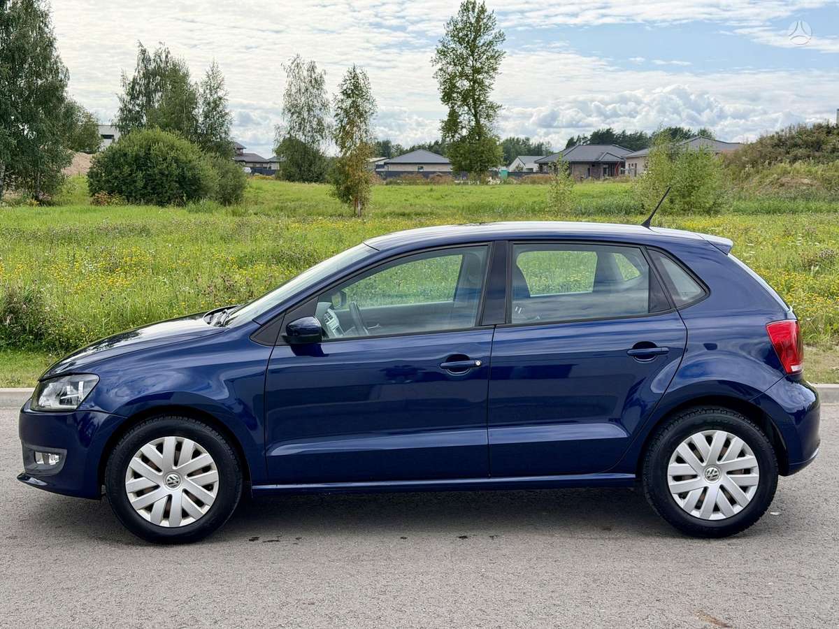 Volkswagen Polo - 2