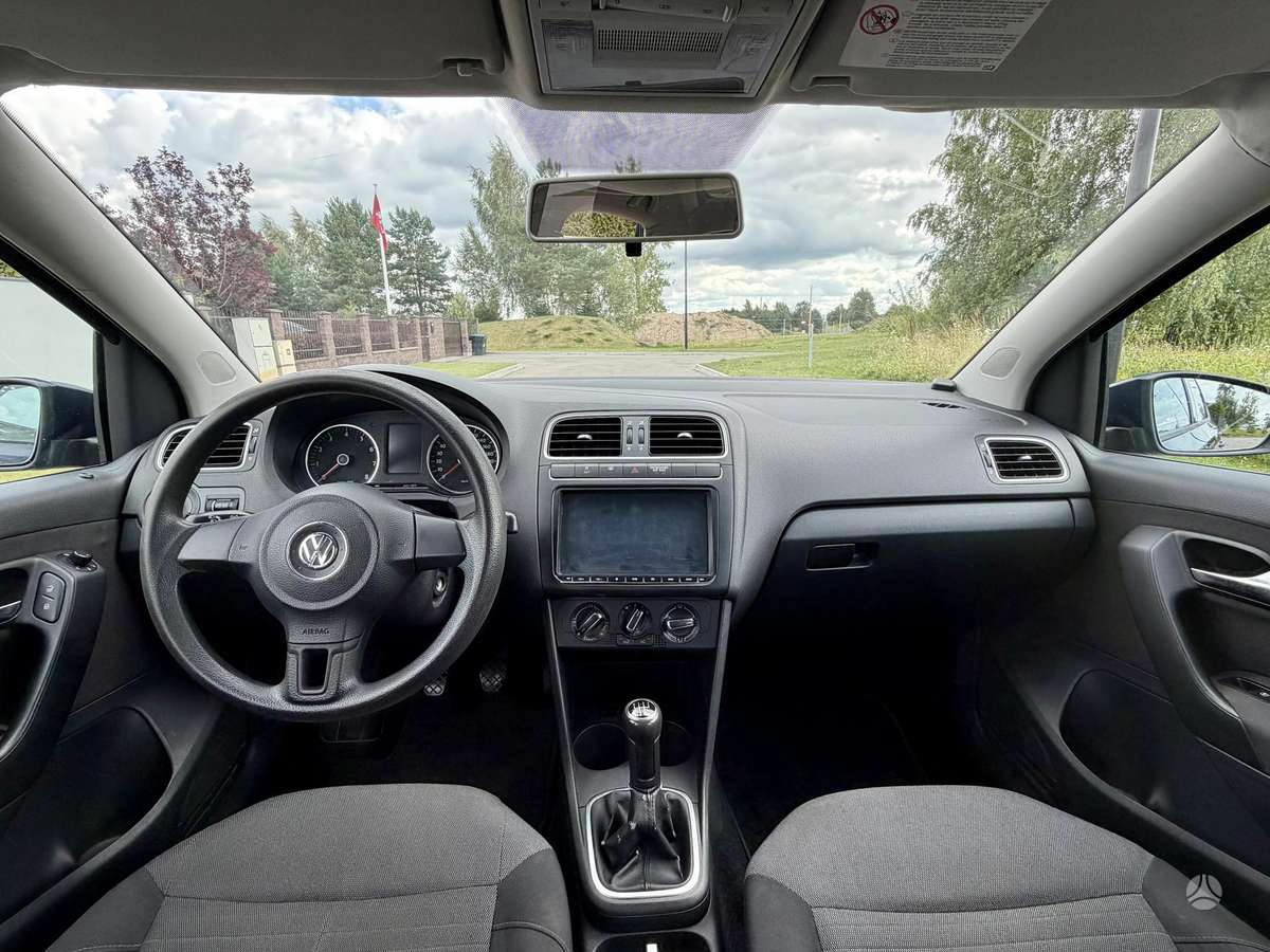 Volkswagen Polo - 9