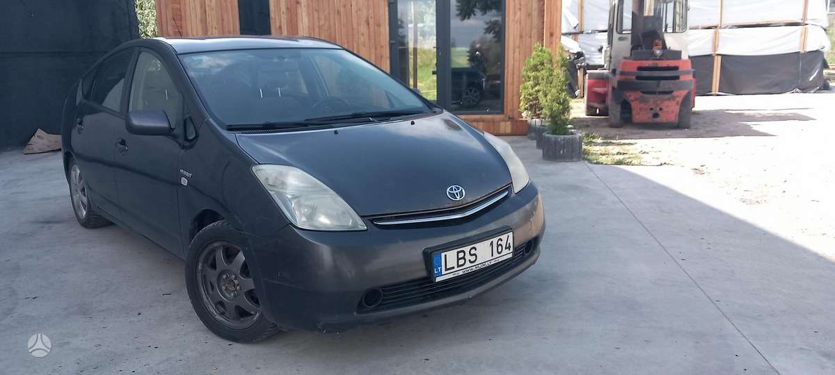 Toyota Prius - 1