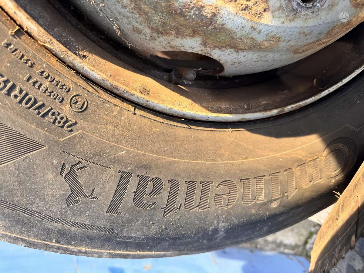 Continental, всесезонные 285/70 R19,5